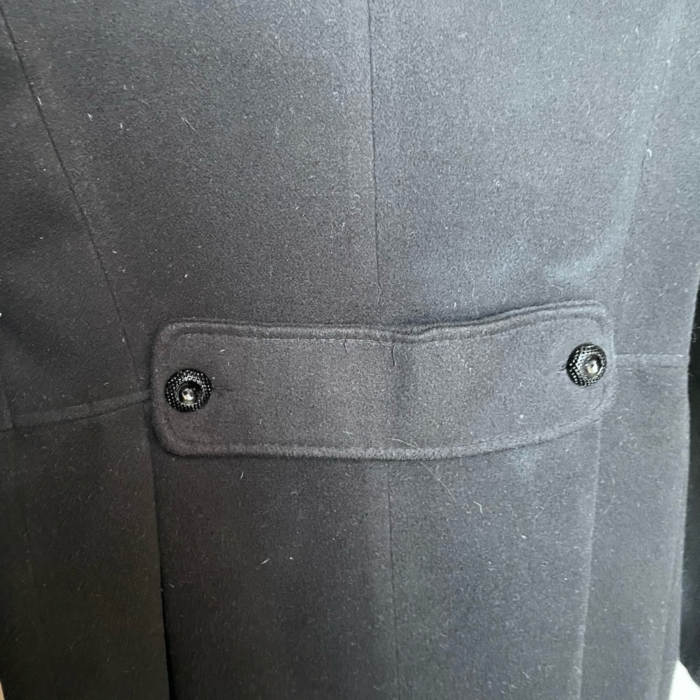 Black coat - Picture 5 of 11